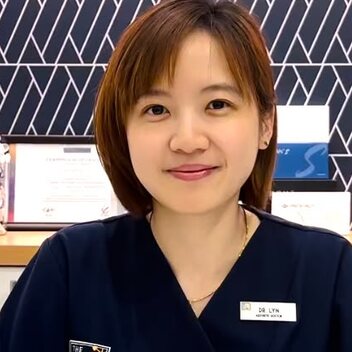 Dr Lyn